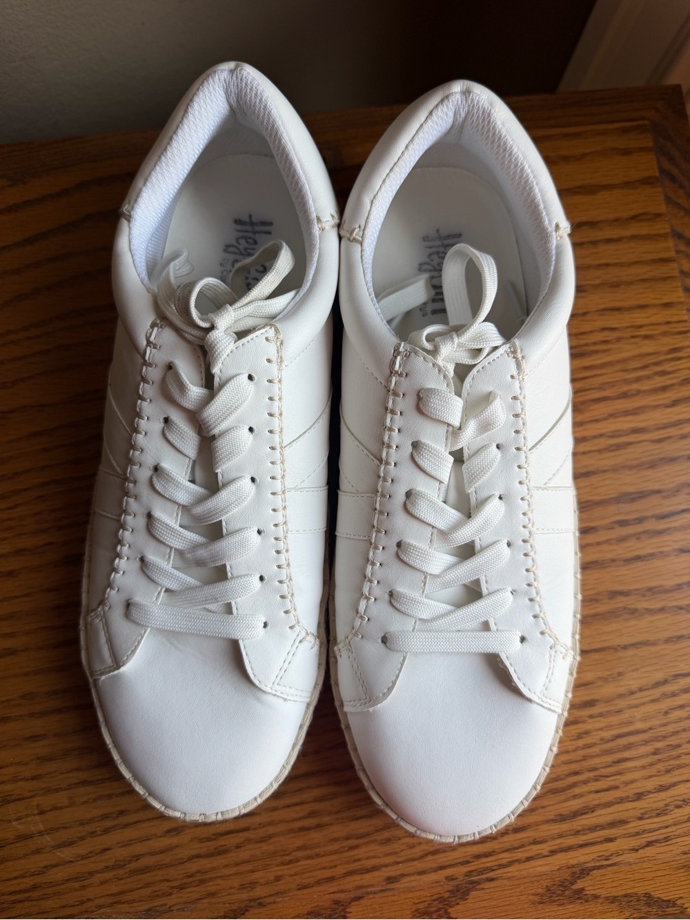 Corkys Women's White Lace-Up Sneakers size 9
